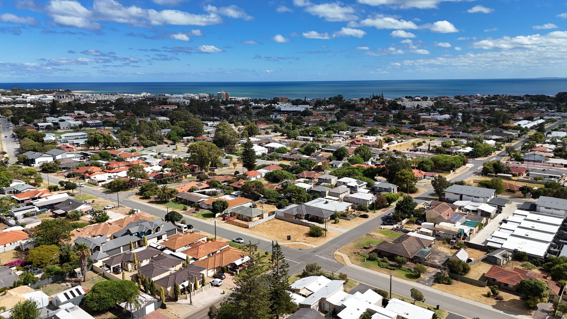 11/2 Cooli Street, Hammond Park - 2 bedroom unit thumbnail image